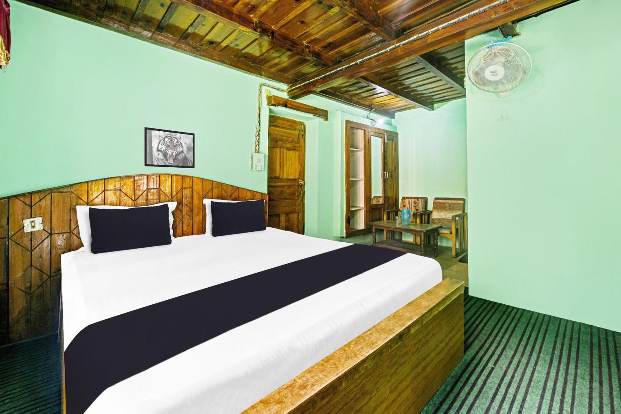 Hotel O Chaman Manāli Exterior foto